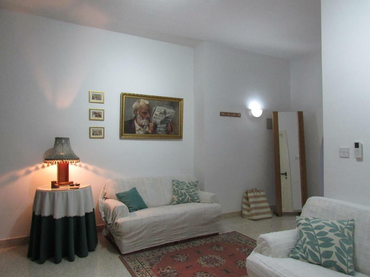 Central Studio Apartment Santa Vennera Esterno foto